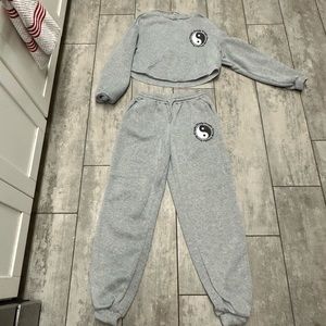 Women’s sweat suit.